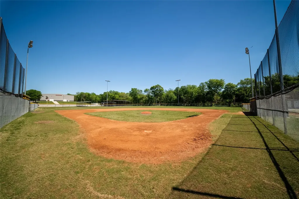 5684 N Fm 730 Decatur TX 76234