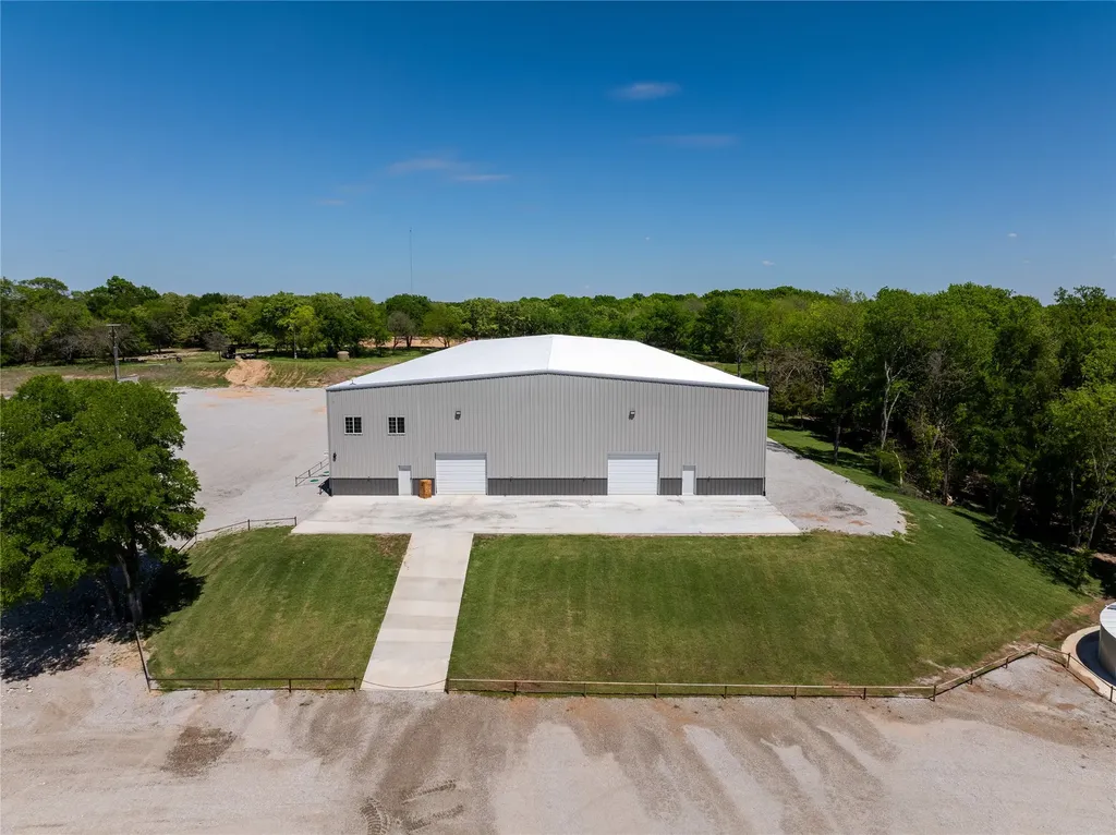 5684 N Fm 730 Decatur TX 76234