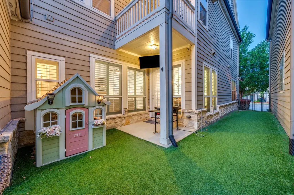 741 S Coppell Road Coppell TX 75019