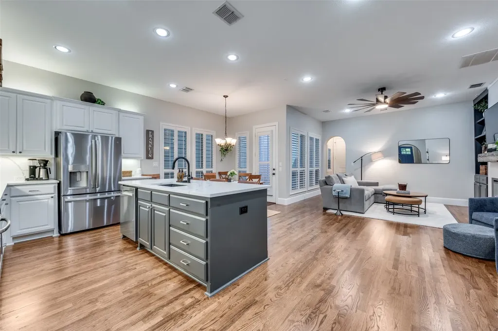 741 S Coppell Road Coppell TX 75019