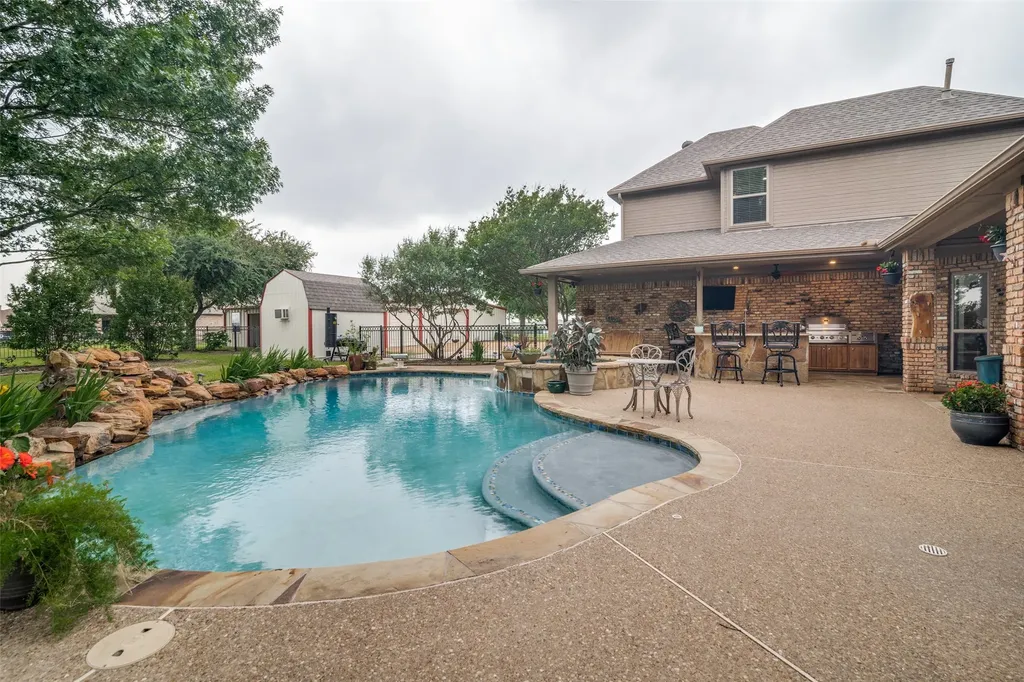 9687 County Road 483 Lavon TX 75166