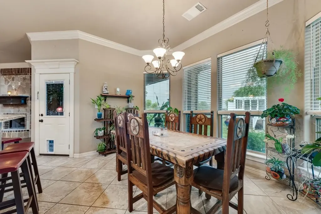 243 Miramar Circle Weatherford TX 76085
