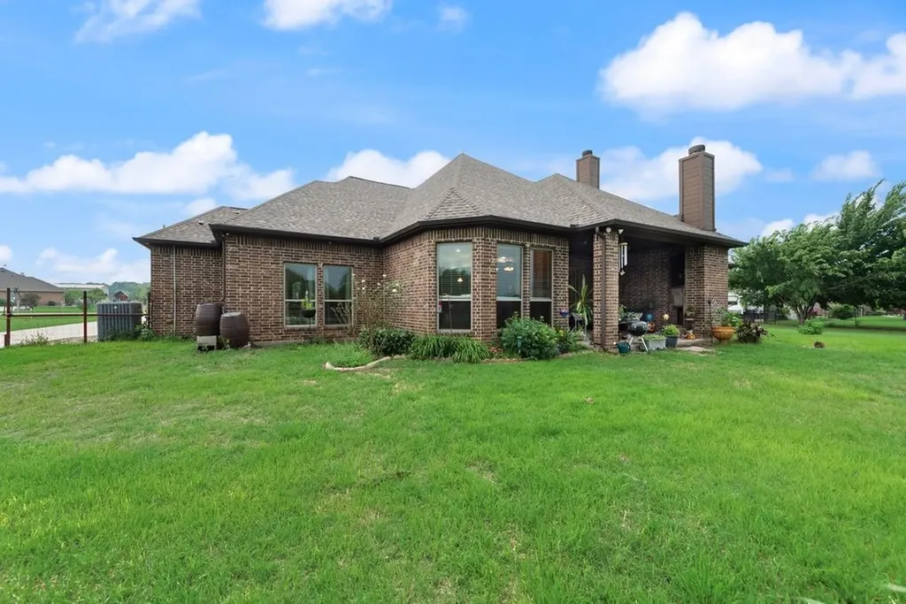 243 Miramar Circle Weatherford TX 76085