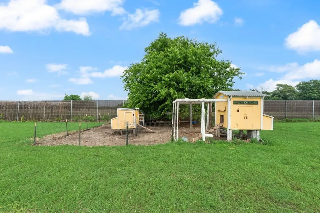 243 Miramar Circle Weatherford TX 76085