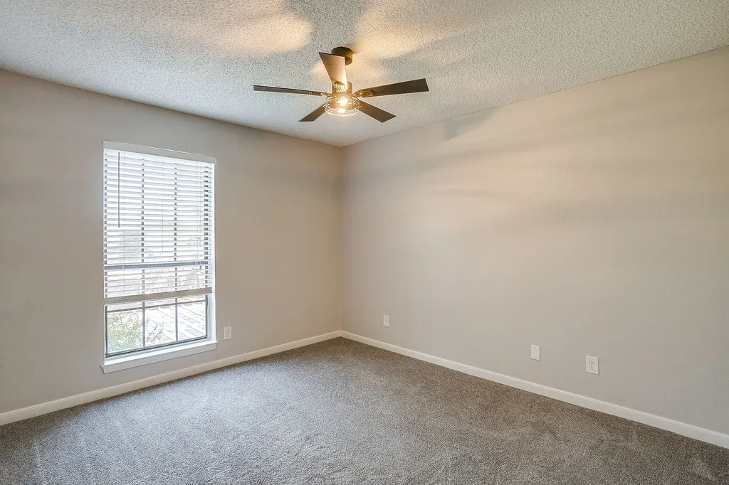 1206 Riverchase Lane Arlington TX 76011