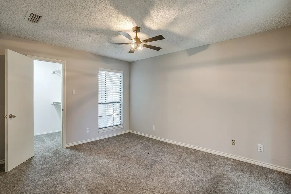 1206 Riverchase Lane Arlington TX 76011
