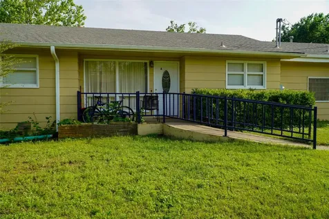 109 E 4th Street Keene TX 76059