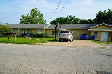109 E 4th Street Keene TX 76059