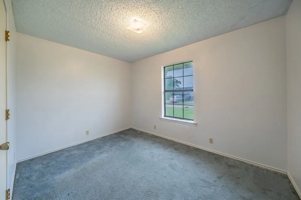 516 Venice Drive Italy TX 76651