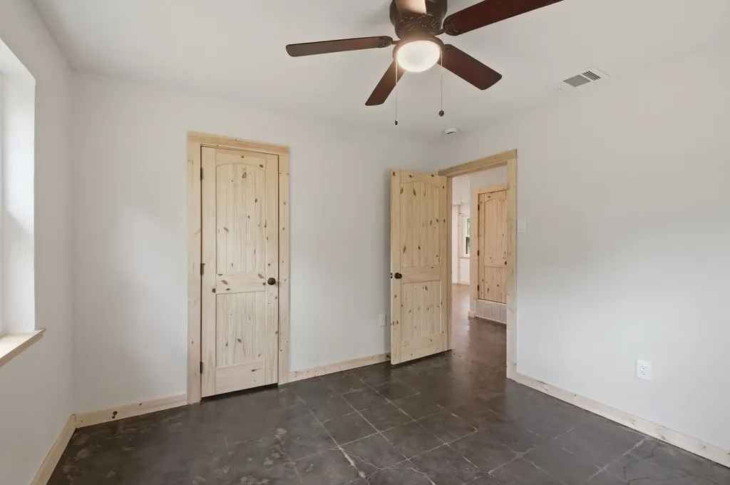 509 County Road 2271 Telephone TX 75488