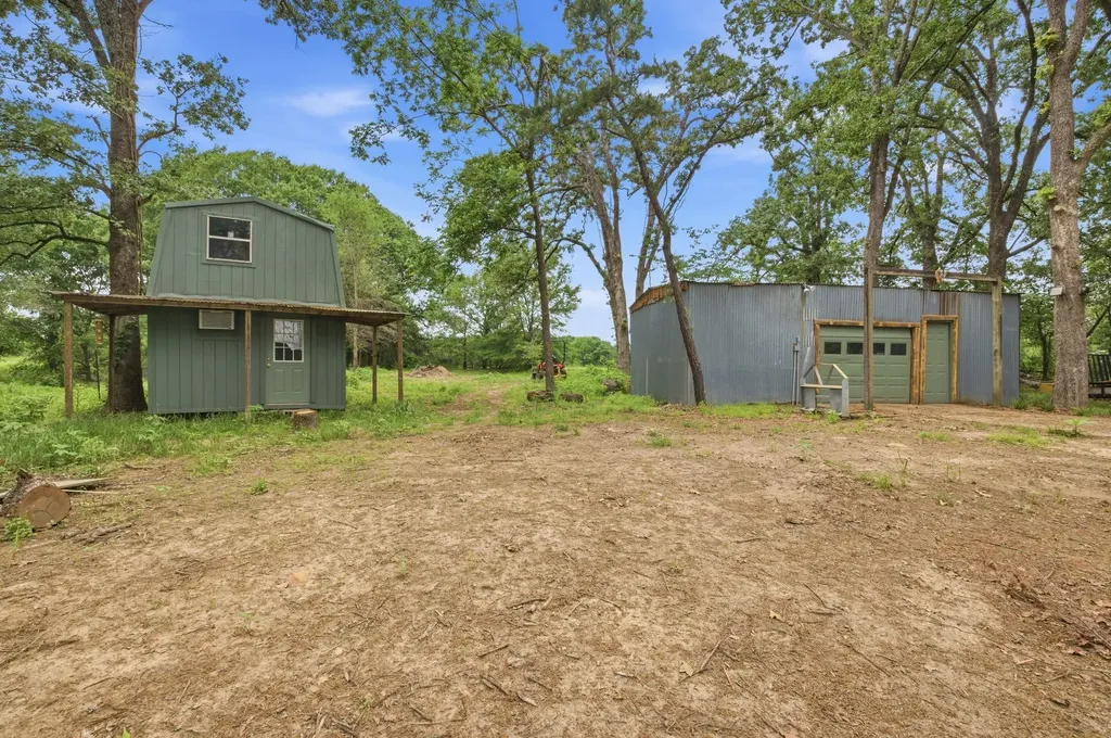 509 County Road 2271 Telephone TX 75488