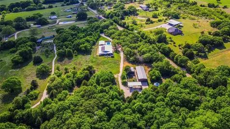 6434 County Road 304 Grandview TX 76050