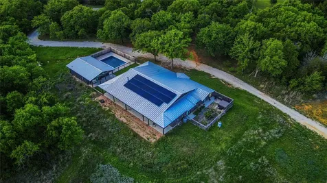 6434 County Road 304 Grandview TX 76050