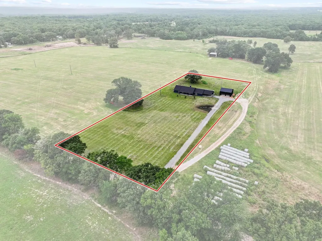 1250 County Road 2280 Telephone TX 75488