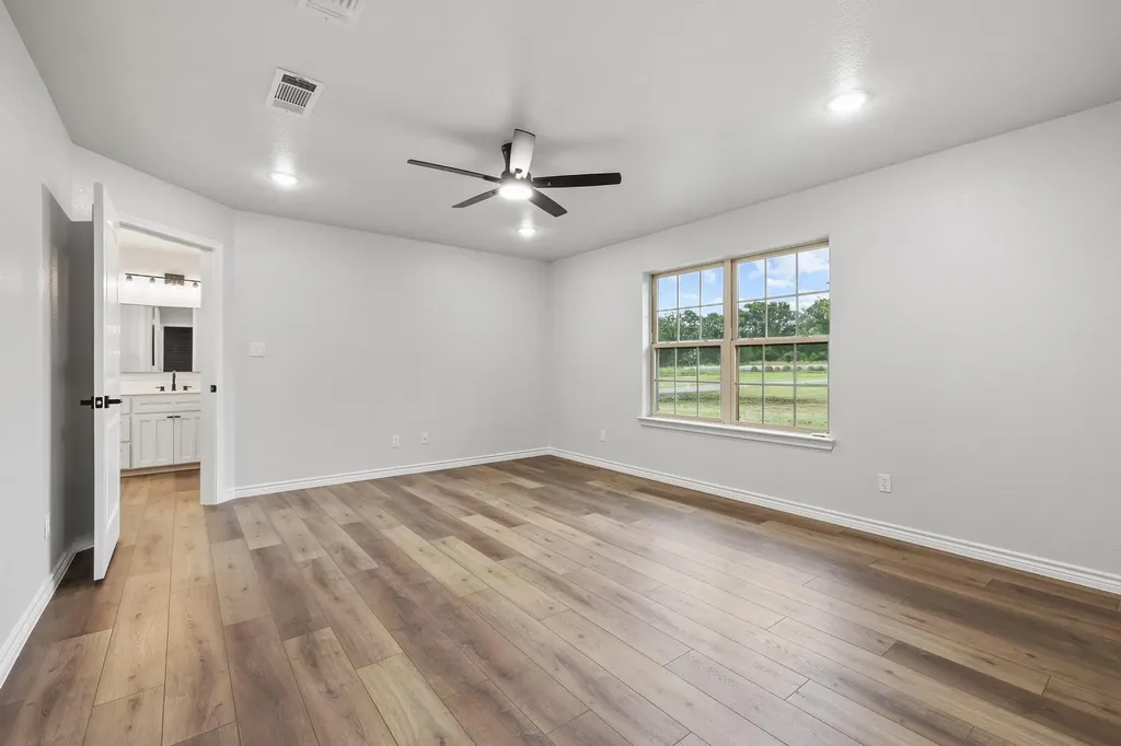 1250 County Road 2280 Telephone TX 75488