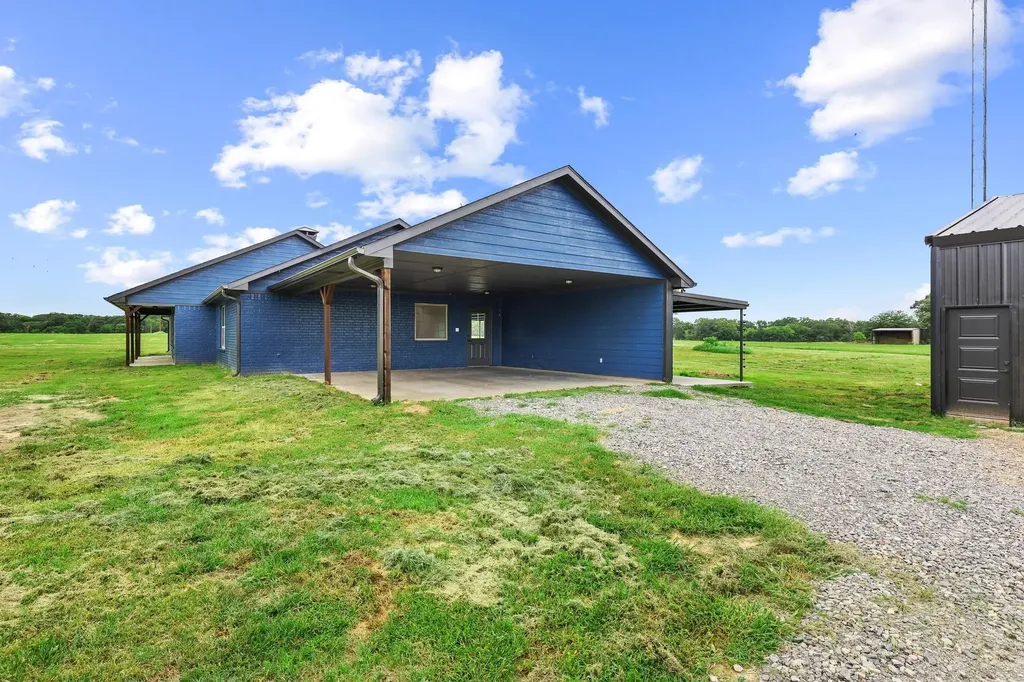 1250 County Road 2280 Telephone TX 75488