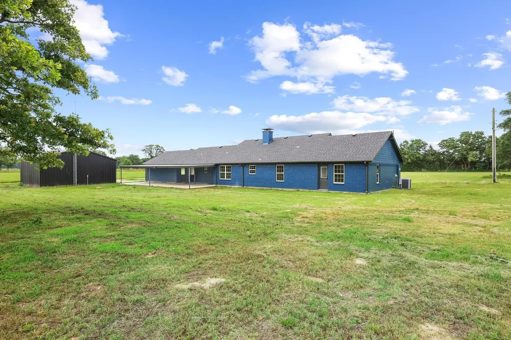 1250 County Road 2280 Telephone TX 75488