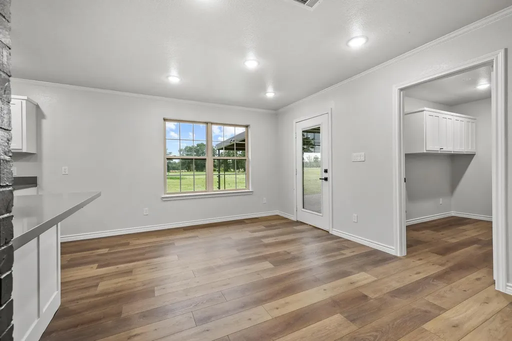 1250 County Road 2280 Telephone TX 75488