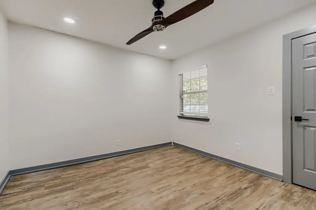 3250 Saint Croix Drive Dallas TX 75229