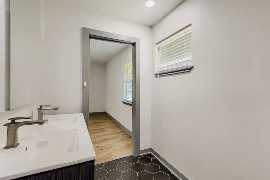 3250 Saint Croix Drive Dallas TX 75229