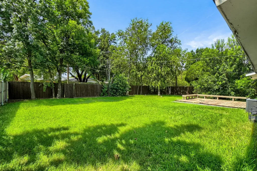 3250 Saint Croix Drive Dallas TX 75229