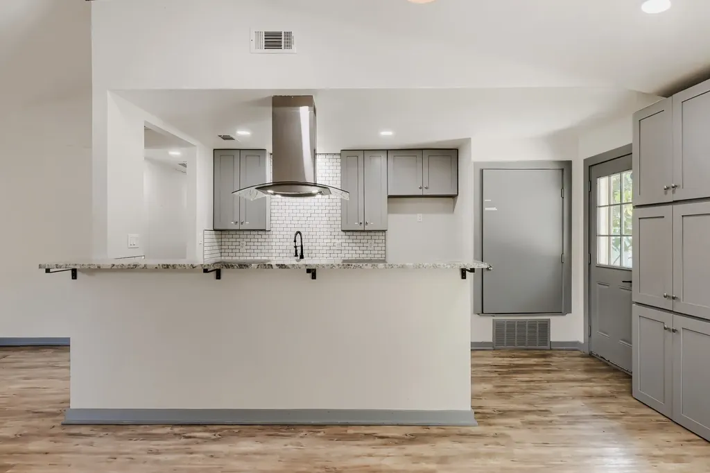 3250 Saint Croix Drive Dallas TX 75229
