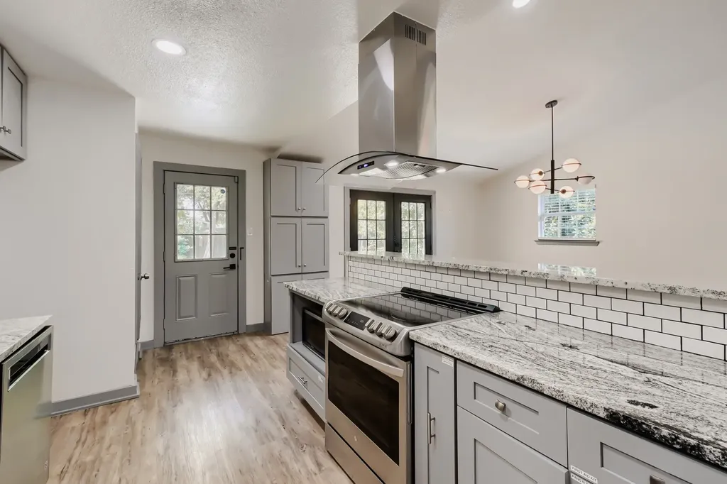 3250 Saint Croix Drive Dallas TX 75229