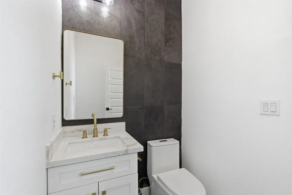 1407 Tranquilla Drive Dallas TX 75218