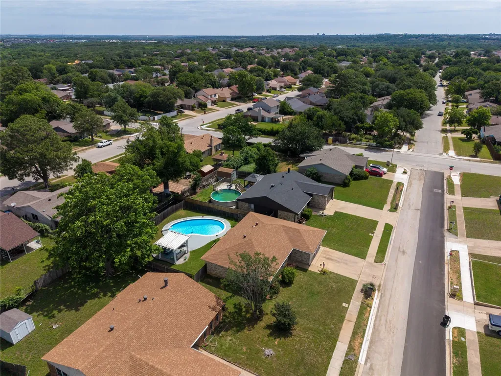 7625 Portman Avenue Fort Worth TX 76112