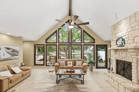 301 Northshore Trinidad TX 75163