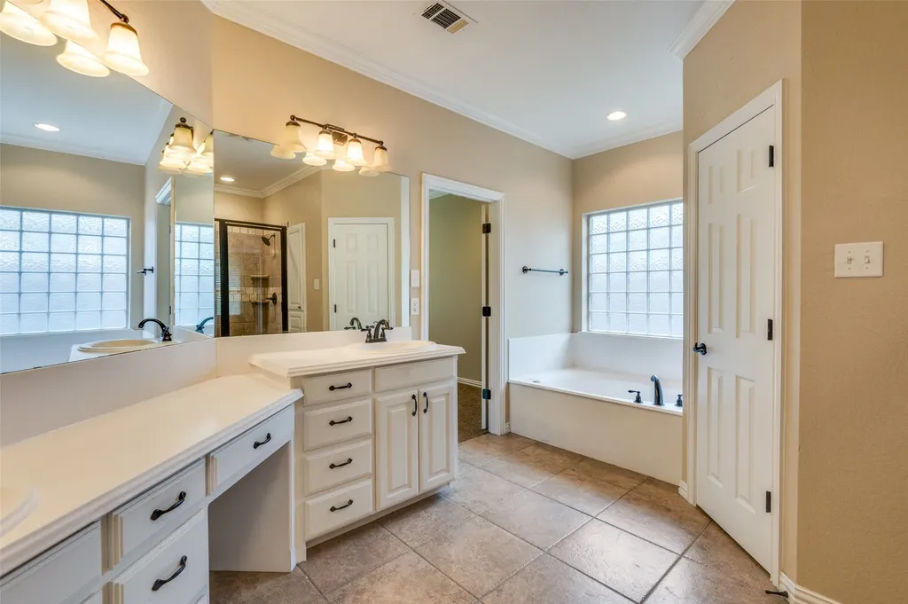 309 Hudson Lane Burleson TX 76028