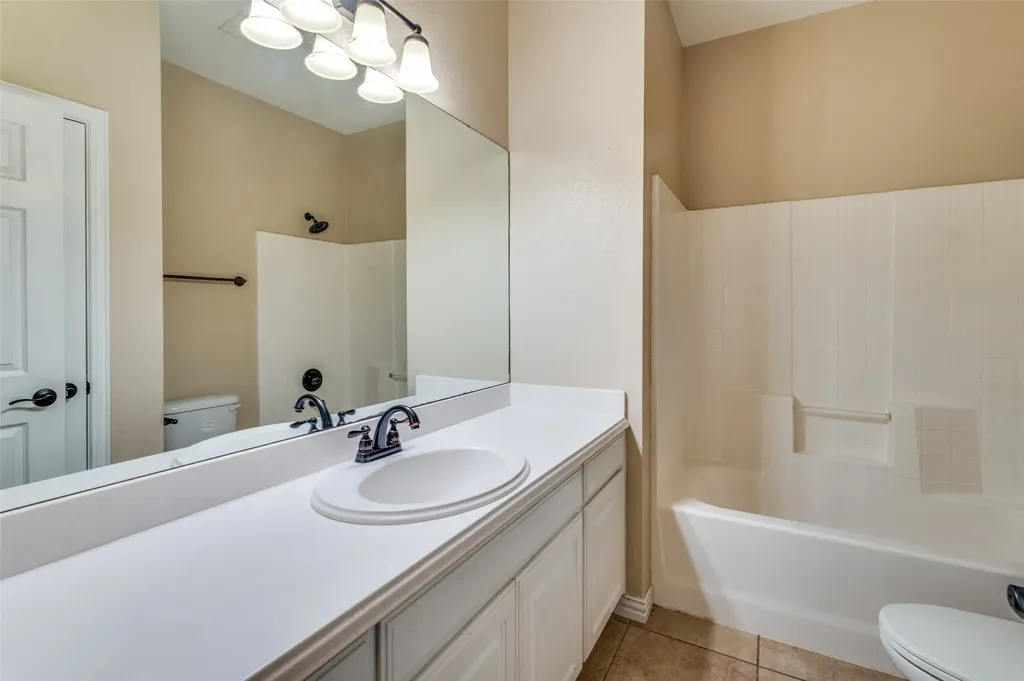 309 Hudson Lane Burleson TX 76028