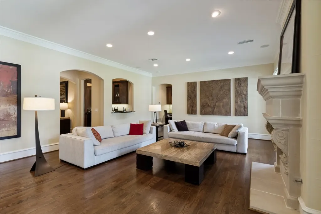 10630 Royal Springs Drive Dallas TX 75229