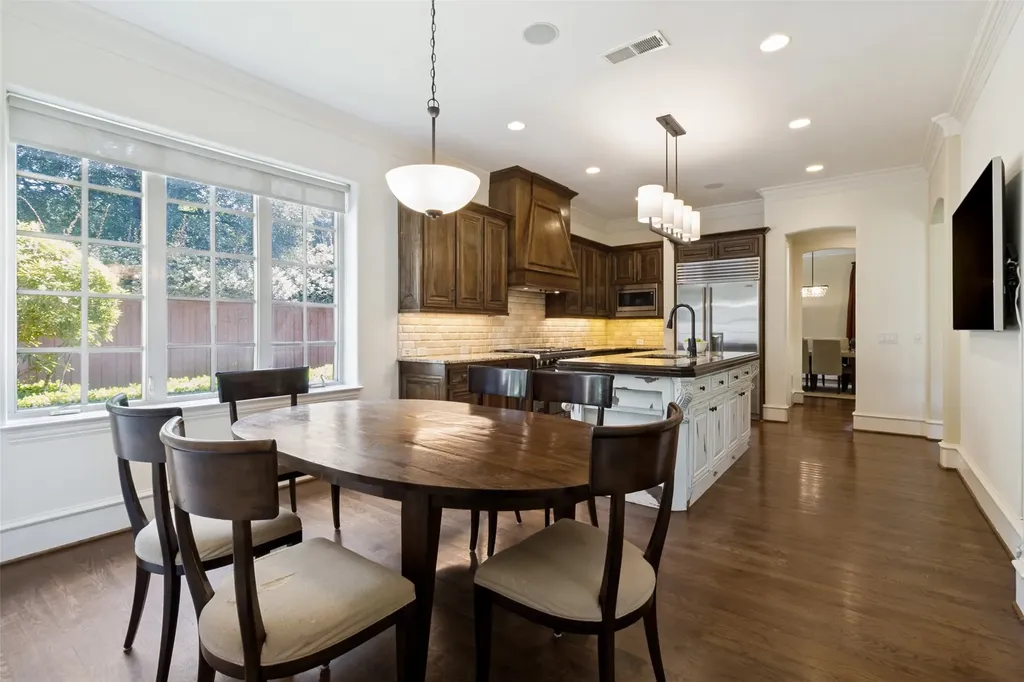 10630 Royal Springs Drive Dallas TX 75229