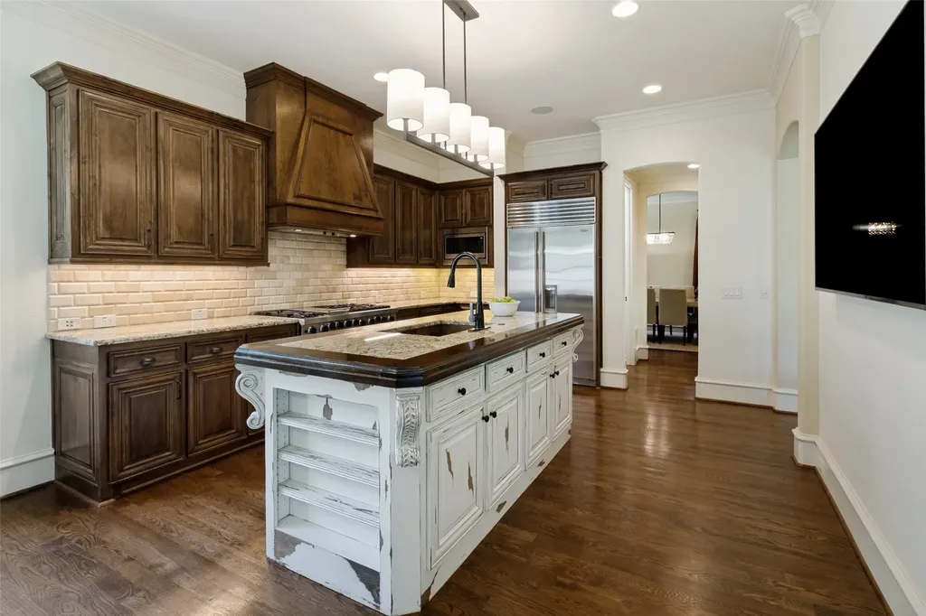 10630 Royal Springs Drive Dallas TX 75229