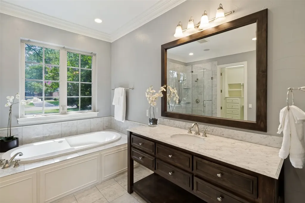 10630 Royal Springs Drive Dallas TX 75229