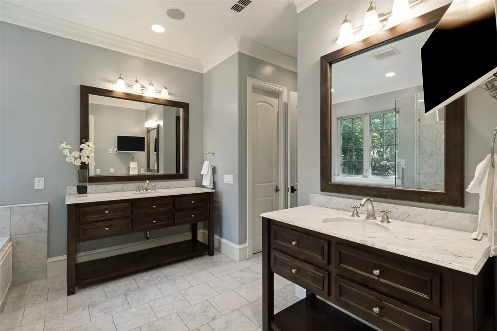 10630 Royal Springs Drive Dallas TX 75229