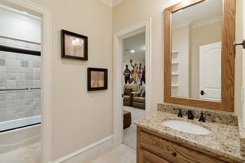 10630 Royal Springs Drive Dallas TX 75229