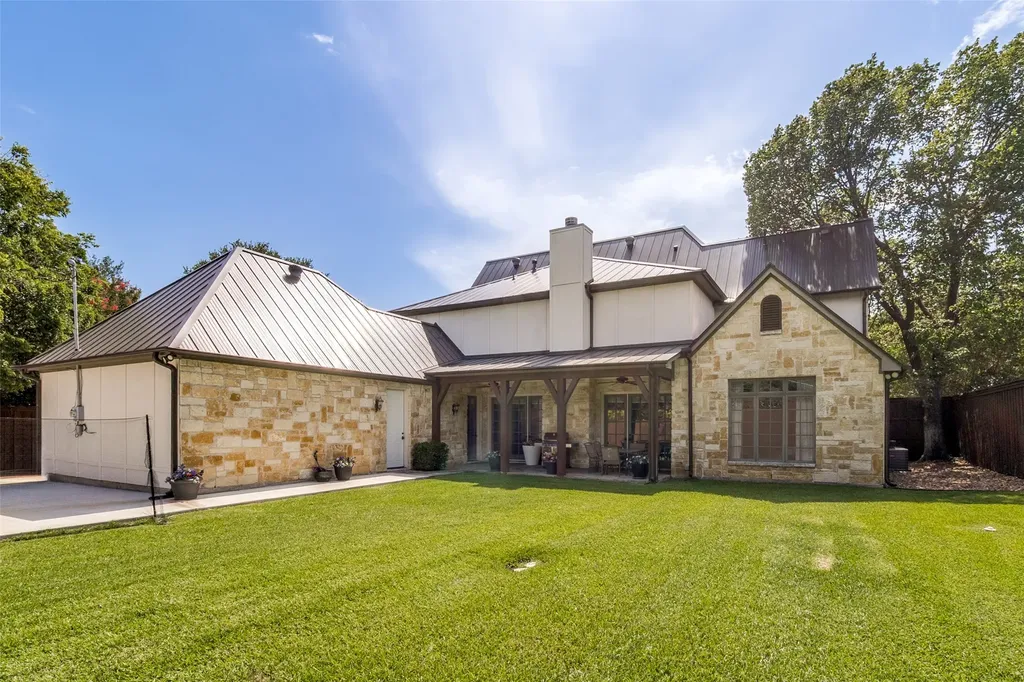 10630 Royal Springs Drive Dallas TX 75229