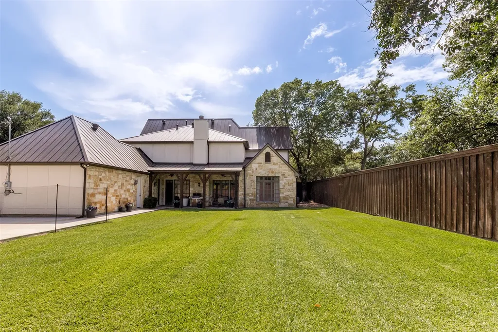 10630 Royal Springs Drive Dallas TX 75229