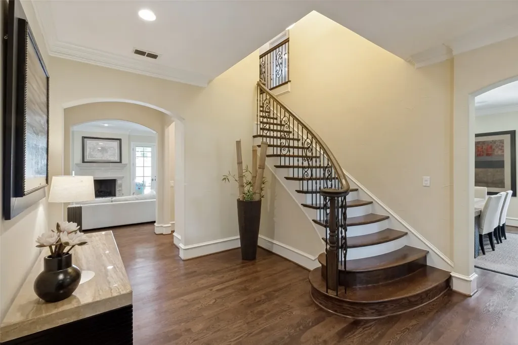 10630 Royal Springs Drive Dallas TX 75229