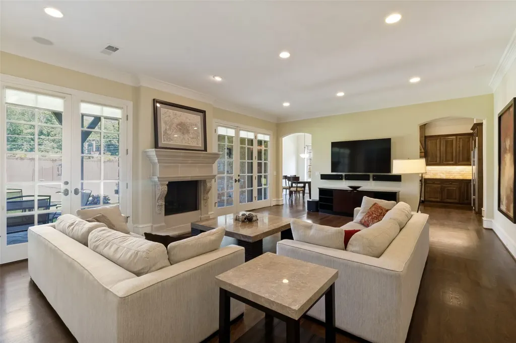 10630 Royal Springs Drive Dallas TX 75229