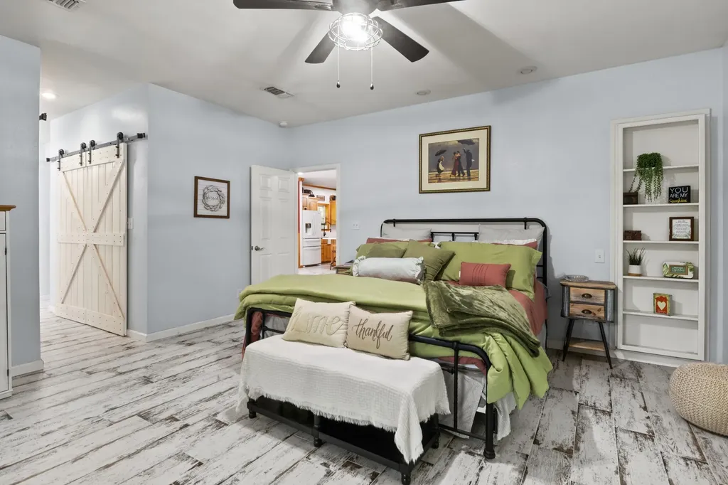 65 Cr 2835 Pittsburg TX 75686