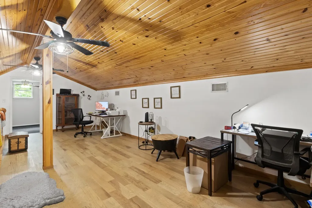 65 Cr 2835 Pittsburg TX 75686