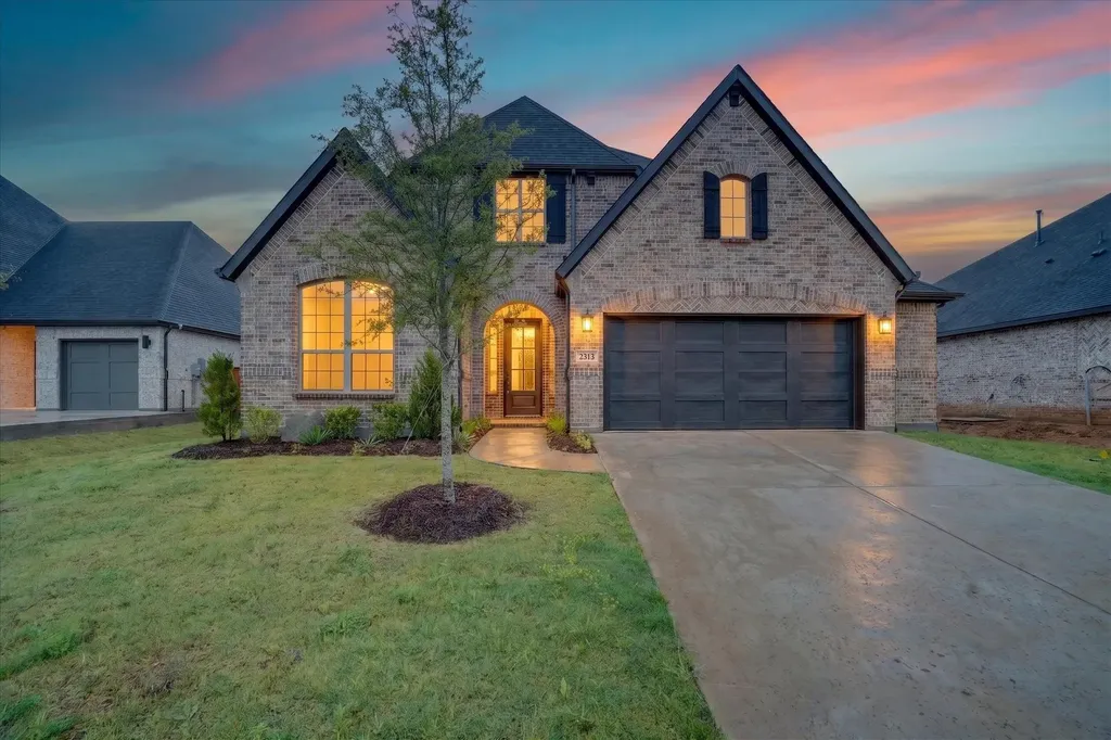 2313 Meek Woods Lane Mansfield TX 76063