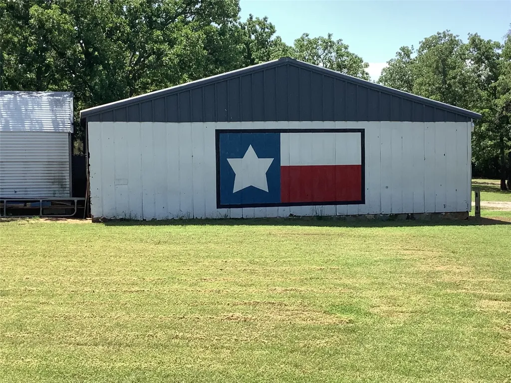 1625 County Road 281 Carbon TX 76435
