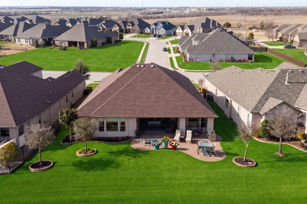 12213 Grosbeak Drive Denton TX 76207