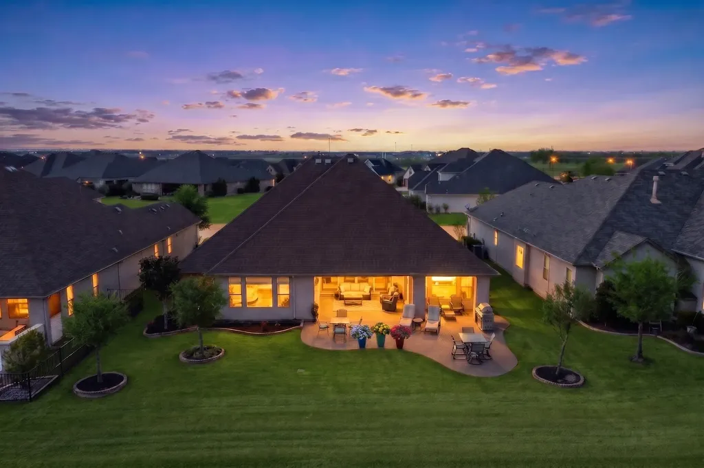 12213 Grosbeak Drive Denton TX 76207