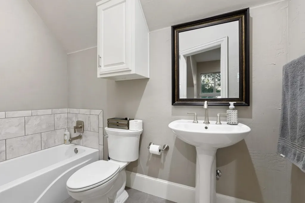1702 Verdi Lane Sherman TX 75090