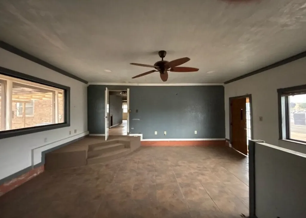 2218 Joliet Street Plainview TX 79072